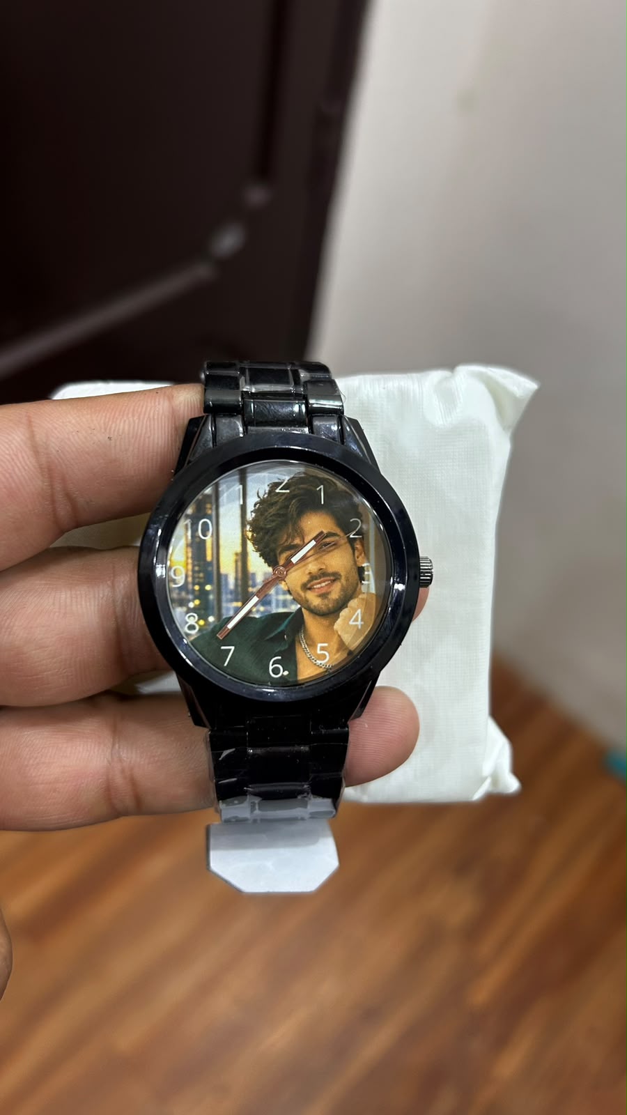 Premium Stylish Watch for Men – Elegant Design & Everyday Comfort ⌚✨