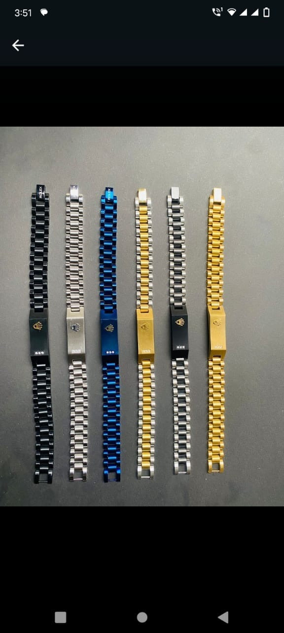 Royalty-Inspired Crown Name Bracelet